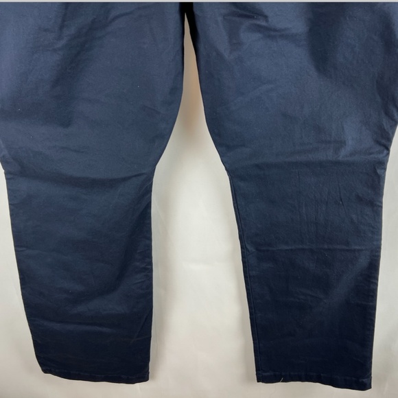 NWT Old Navy Mid-Rise Boot-Cut Khakis for Women (18) - Picture 11 of 13